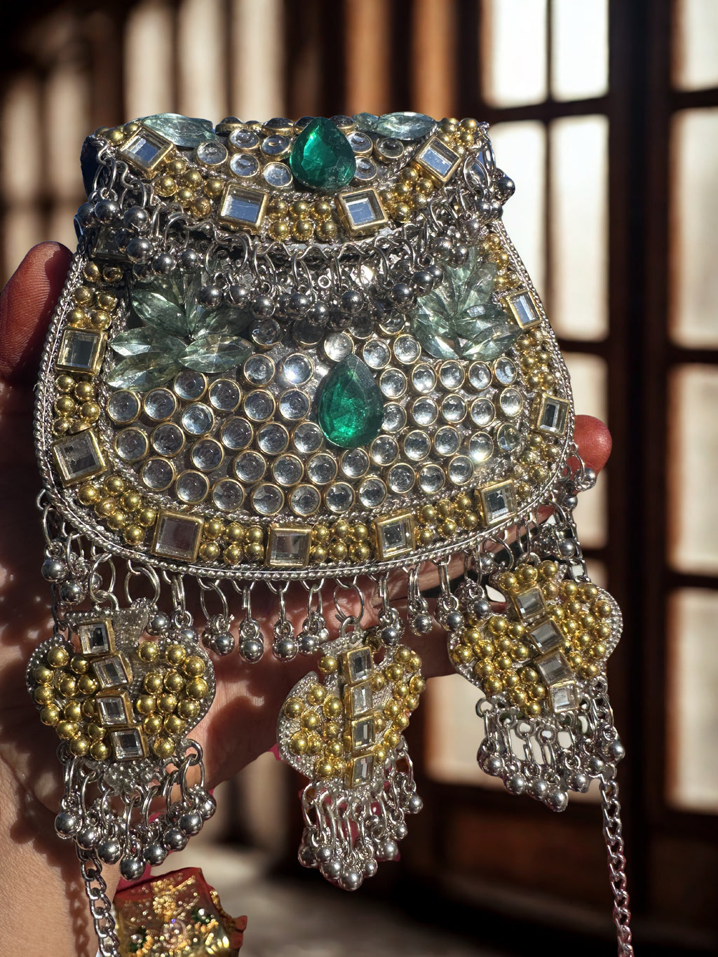 Ghungroo Kundan Clutch